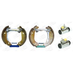 Stabdžių trinkelių komplektas CHAMPION 381135CH