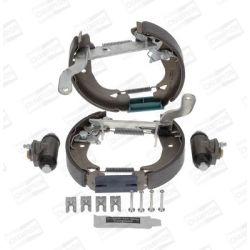 Stabdžių trinkelių komplektas CHAMPION 381374CH