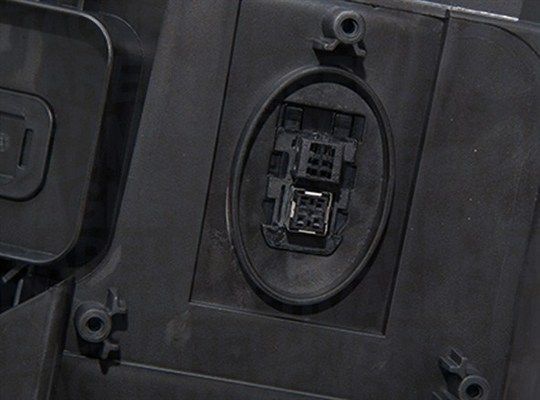 Priekinis žibintas MAGNETI MARELLI 711307023651