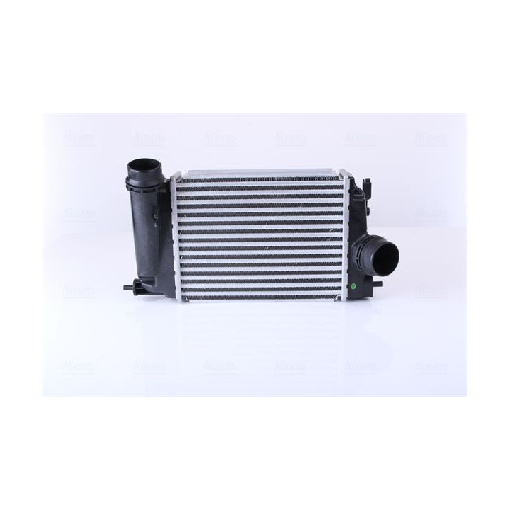 Tarpinis suslėgto oro aušintuvas, kompresorius NISSENS 961120