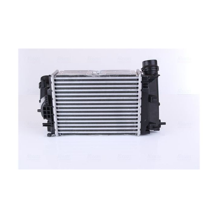 Tarpinis suslėgto oro aušintuvas, kompresorius NISSENS 961429