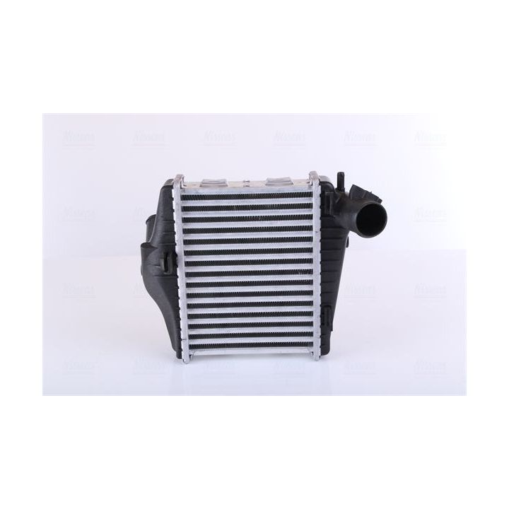 Tarpinis suslėgto oro aušintuvas, kompresorius NISSENS 96177