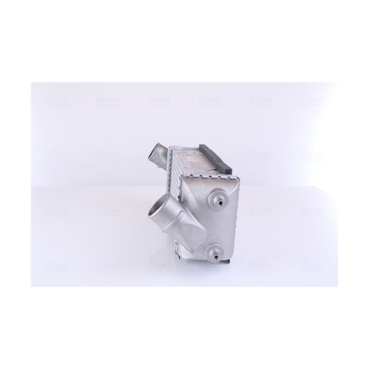 Tarpinis suslėgto oro aušintuvas, kompresorius NISSENS 96192