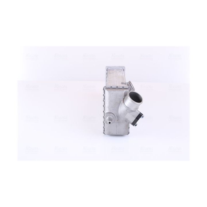 Tarpinis suslėgto oro aušintuvas, kompresorius NISSENS 96270