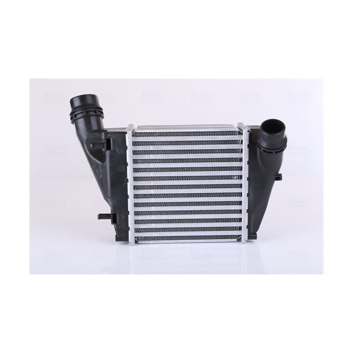 Tarpinis suslėgto oro aušintuvas, kompresorius NISSENS 96452