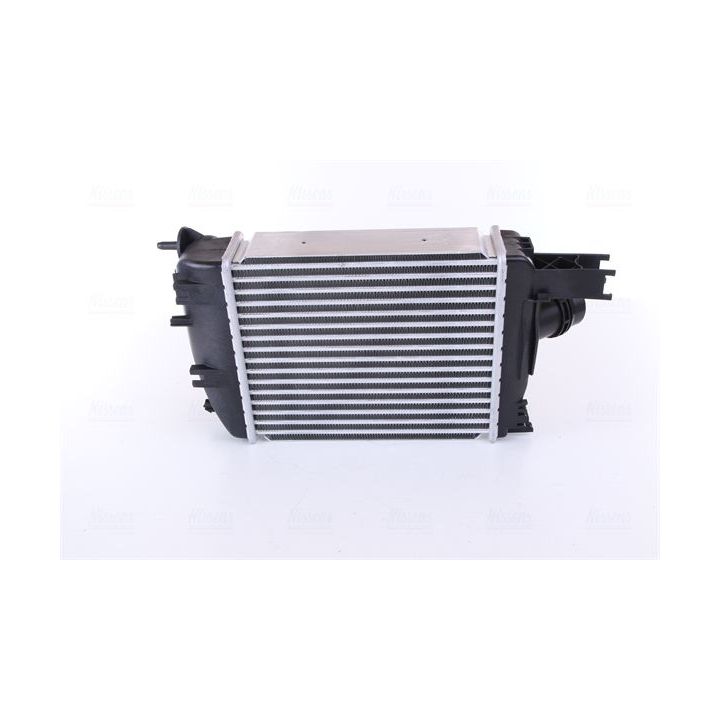 Tarpinis suslėgto oro aušintuvas, kompresorius NISSENS 96529