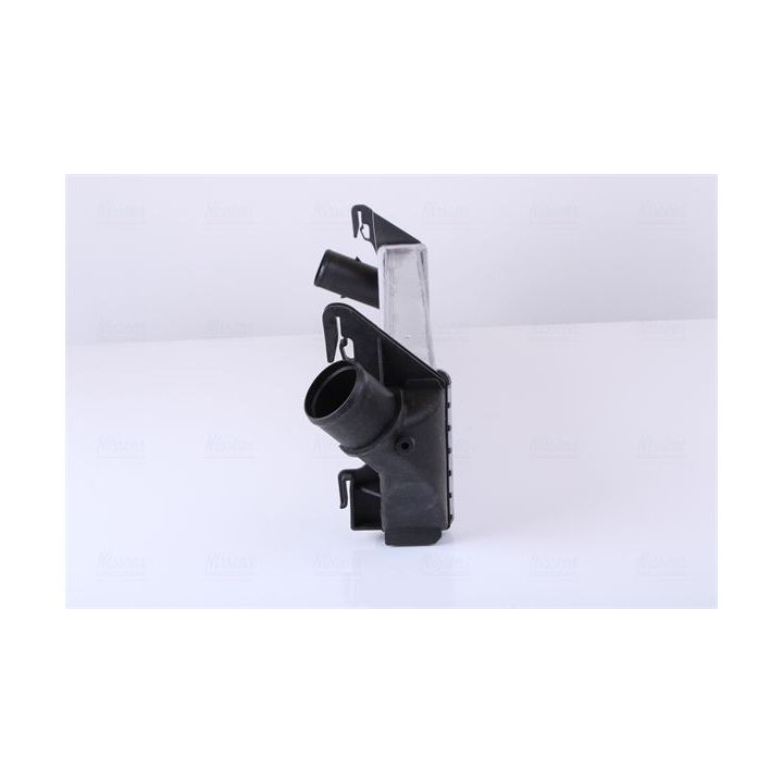 Tarpinis suslėgto oro aušintuvas, kompresorius NISSENS 96585