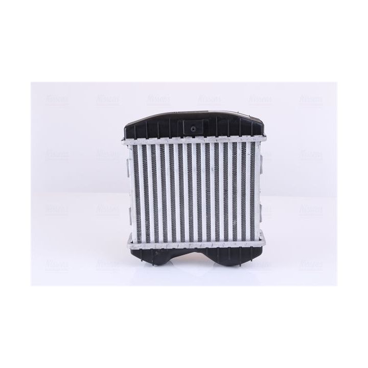 Tarpinis suslėgto oro aušintuvas, kompresorius NISSENS 96893