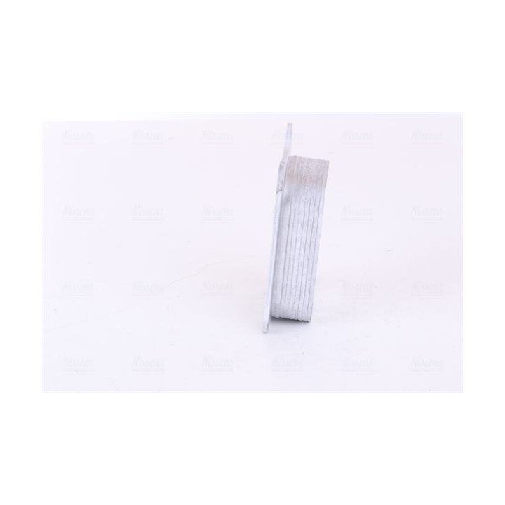 Alyvos aušintuvas, variklio alyva NISSENS 90739