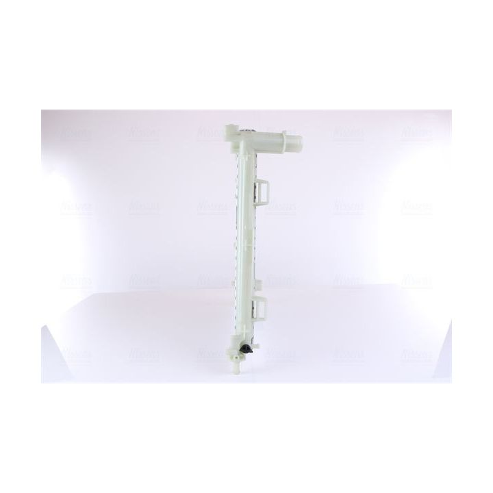 Radiatorius, variklio aušinimas NISSENS 606159