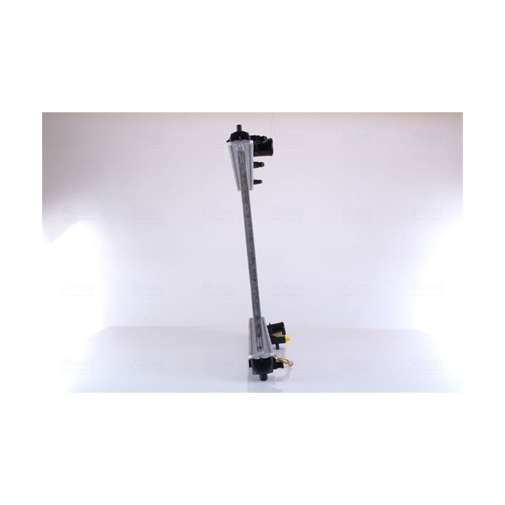 Radiatorius, variklio aušinimas NISSENS 606167