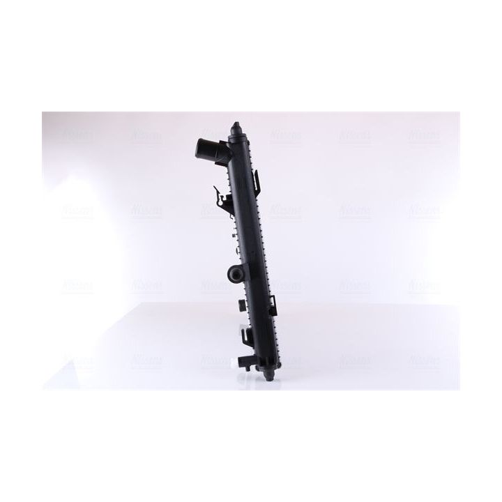 Radiatorius, variklio aušinimas NISSENS 606528