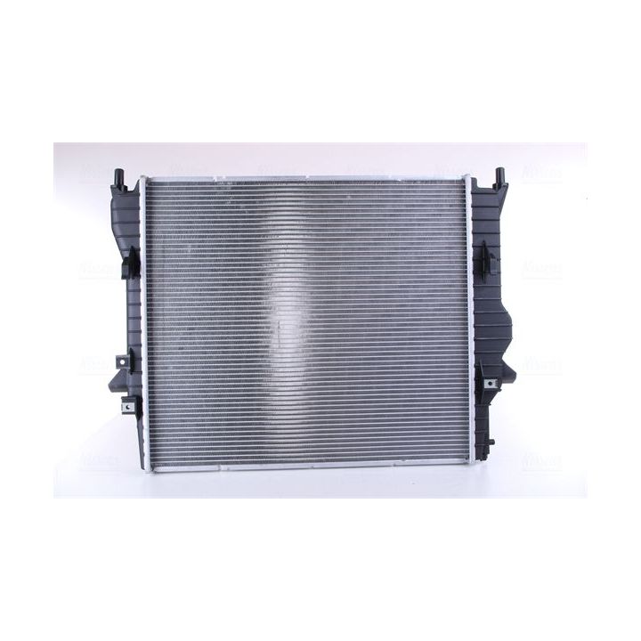 Radiatorius, variklio aušinimas NISSENS 606560