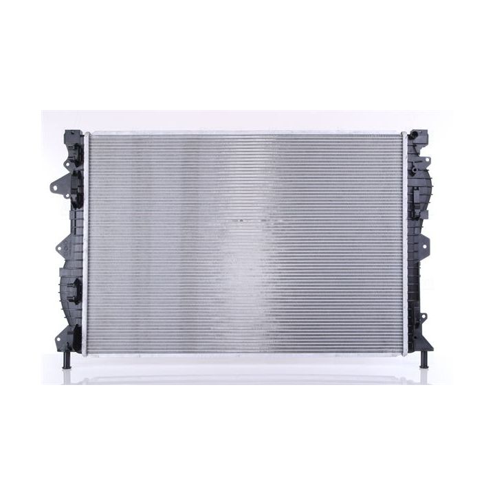 Radiatorius, variklio aušinimas NISSENS 606681