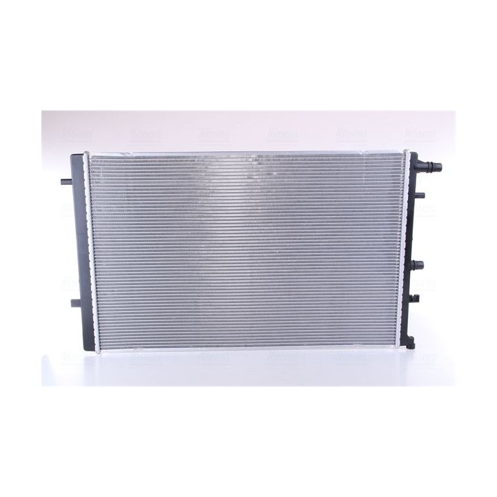 Radiatorius, variklio aušinimas NISSENS 606762