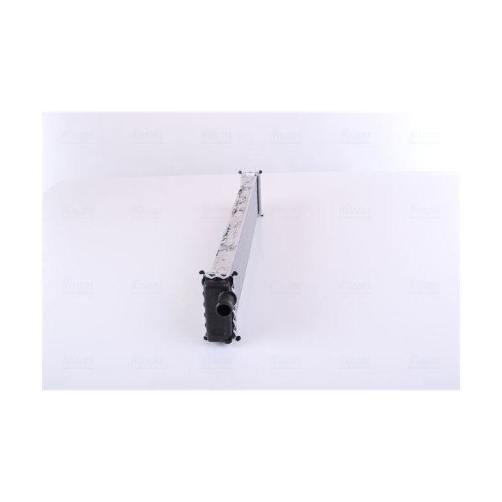 Radiatorius, variklio aušinimas NISSENS 606792