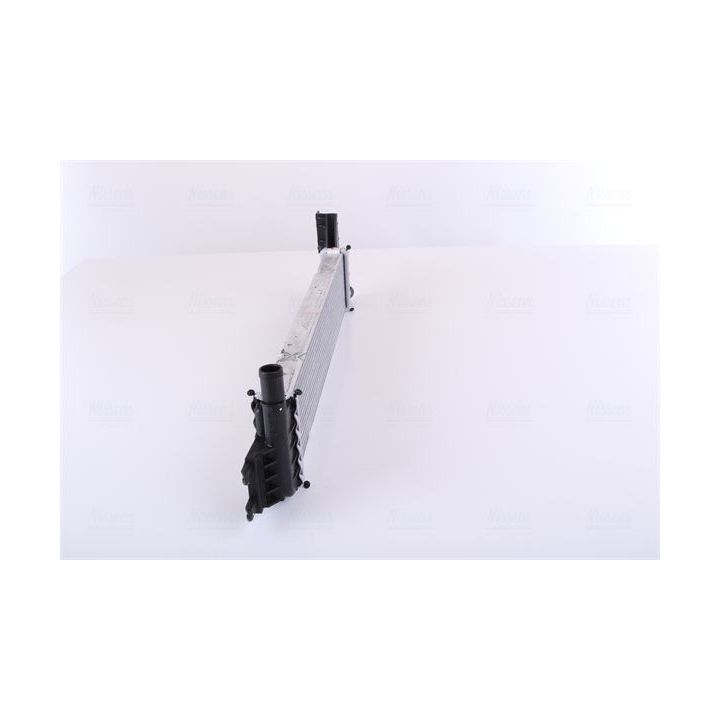 Radiatorius, variklio aušinimas NISSENS 606793