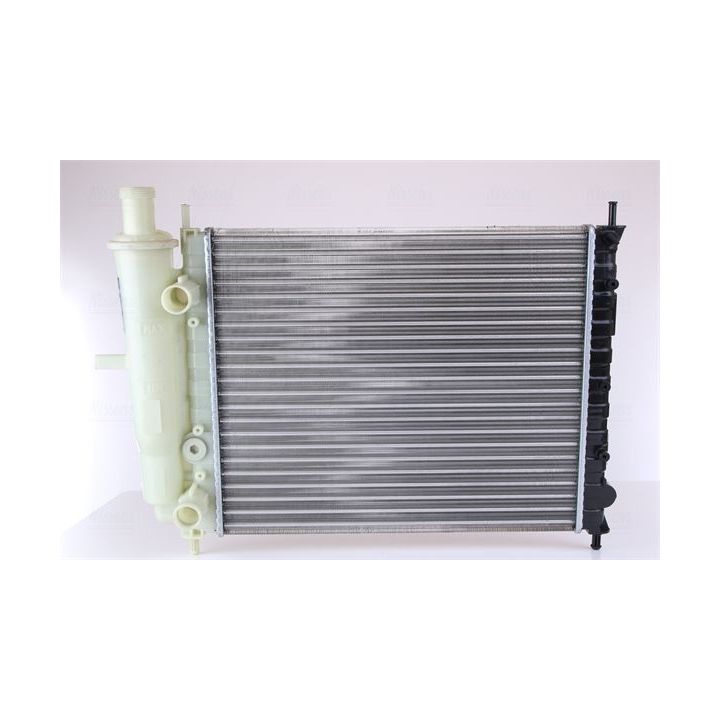 Radiatorius, variklio aušinimas NISSENS 61779