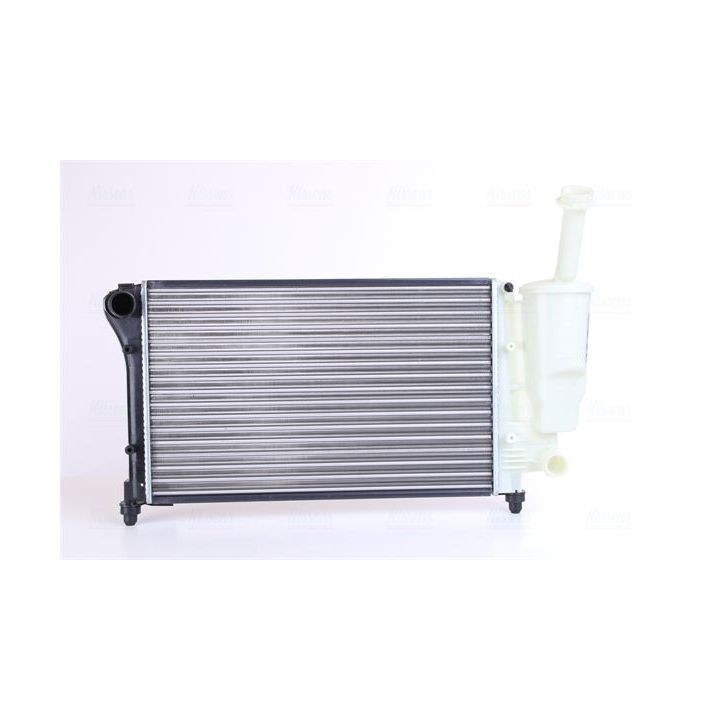 Radiatorius, variklio aušinimas NISSENS 617853