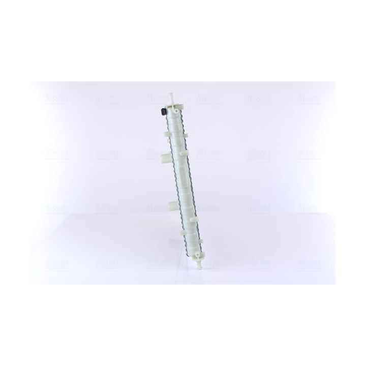 Radiatorius, variklio aušinimas NISSENS 617878