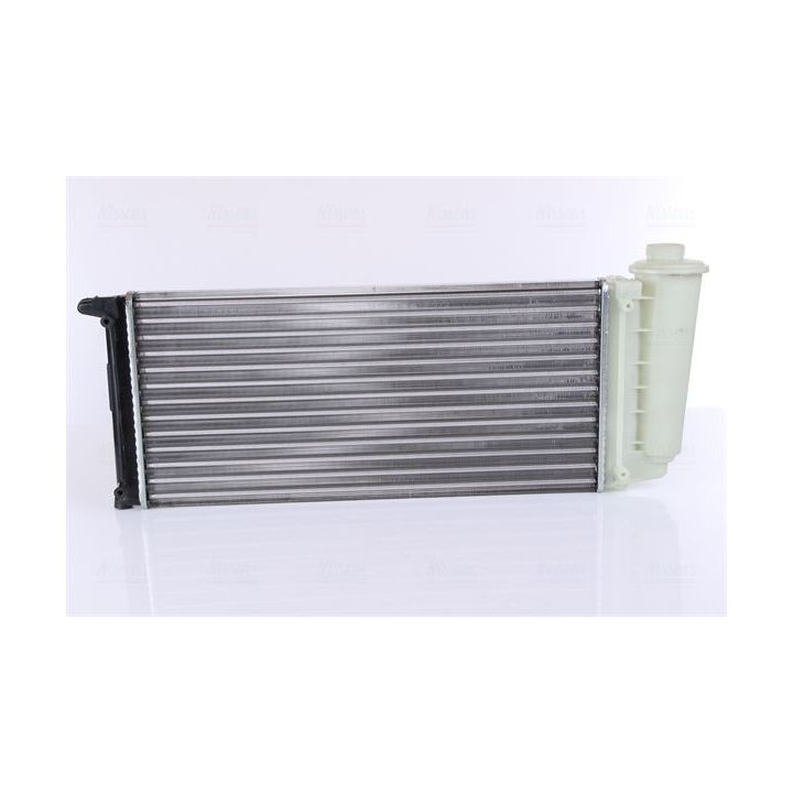 Radiatorius, variklio aušinimas NISSENS 61837