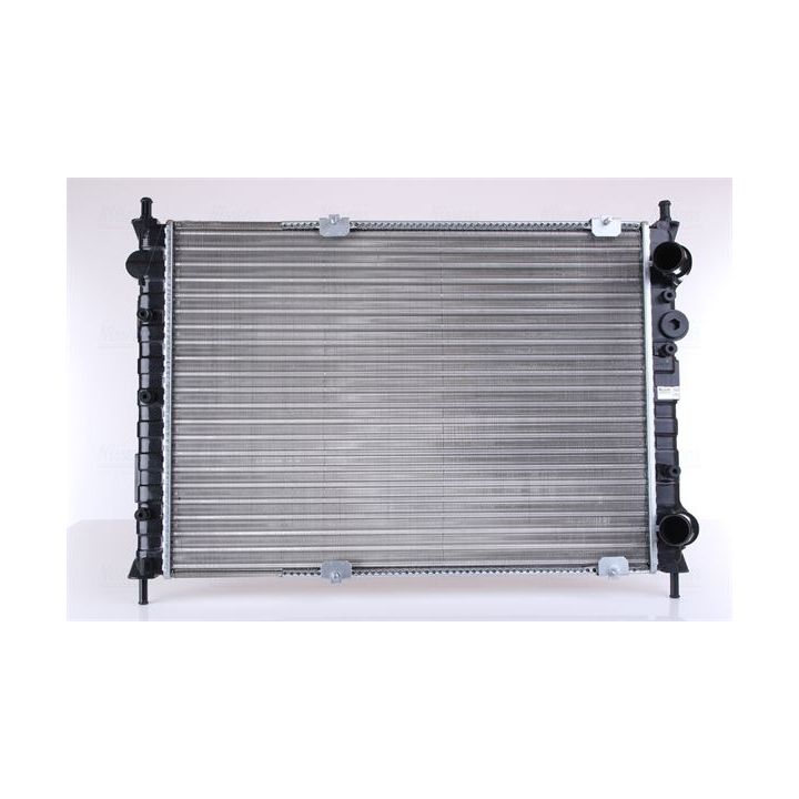 Radiatorius, variklio aušinimas NISSENS 61879A