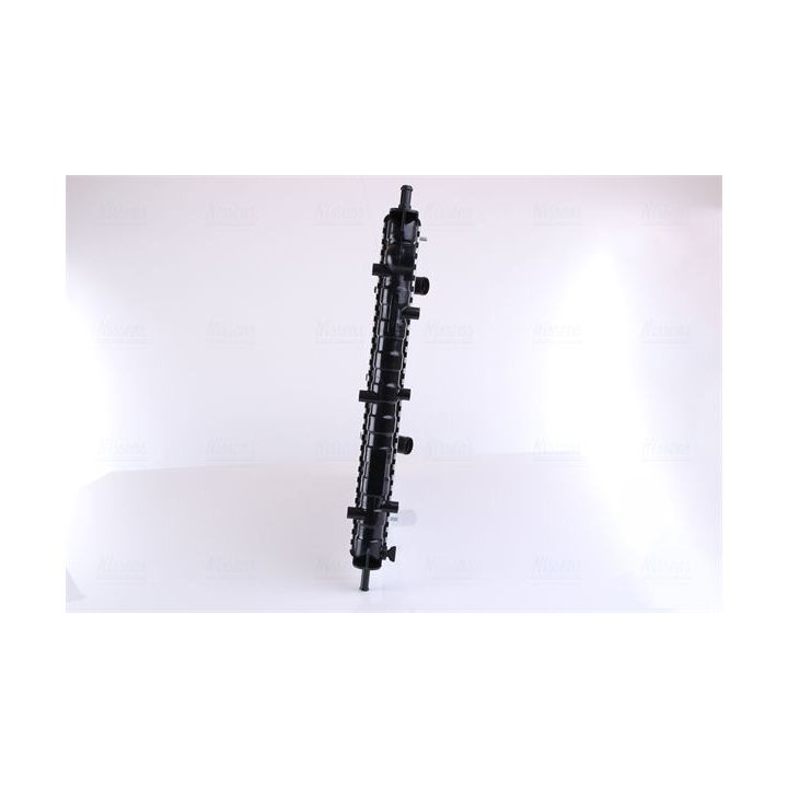 Radiatorius, variklio aušinimas NISSENS 61879A