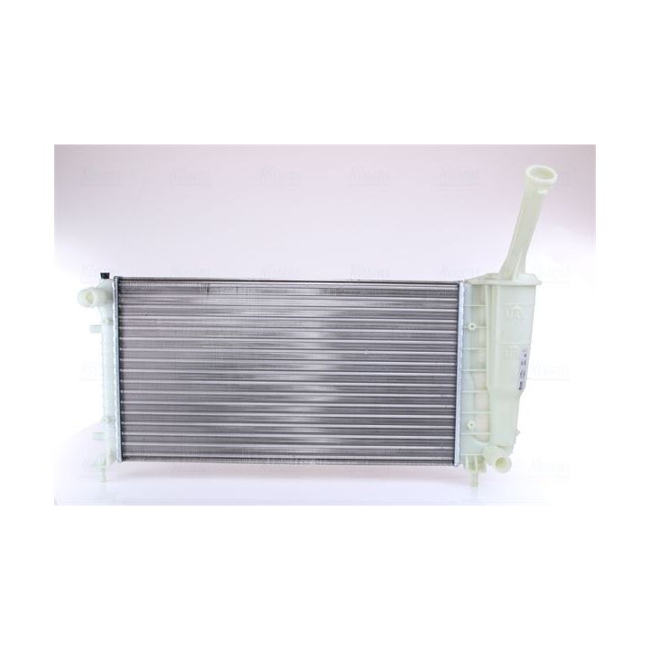 Radiatorius, variklio aušinimas NISSENS 61889