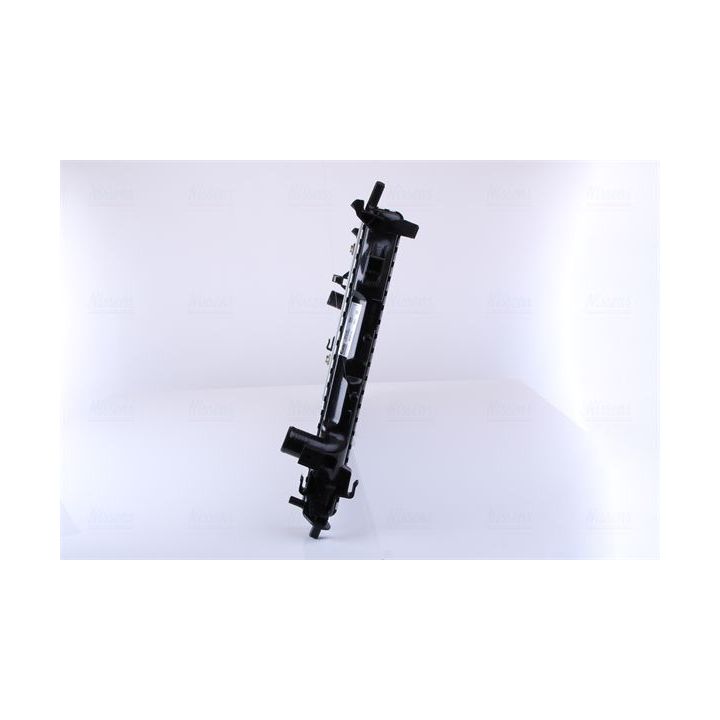 Radiatorius, variklio aušinimas NISSENS 63113A