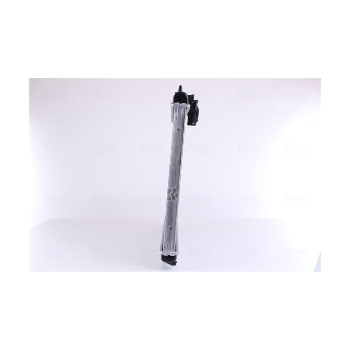 Radiatorius, variklio aušinimas NISSENS 636003