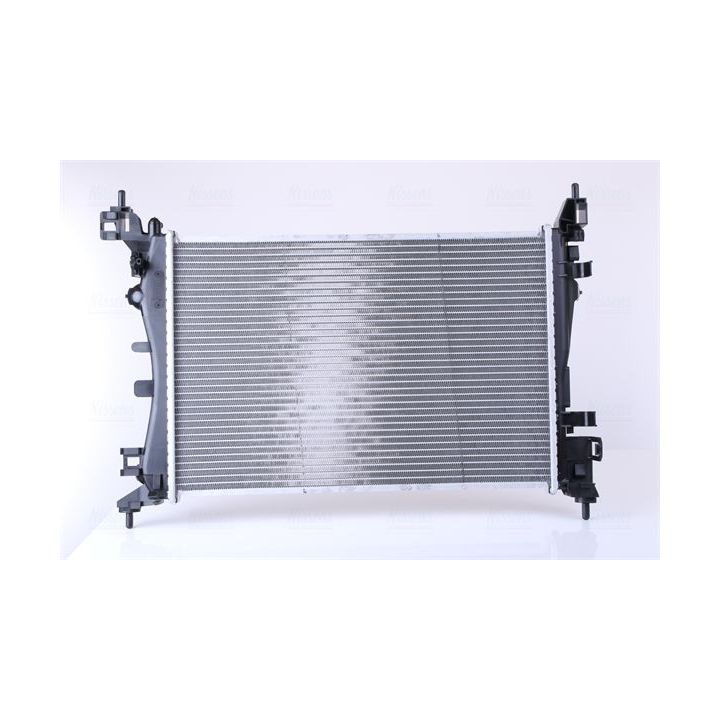 Radiatorius, variklio aušinimas NISSENS 636005