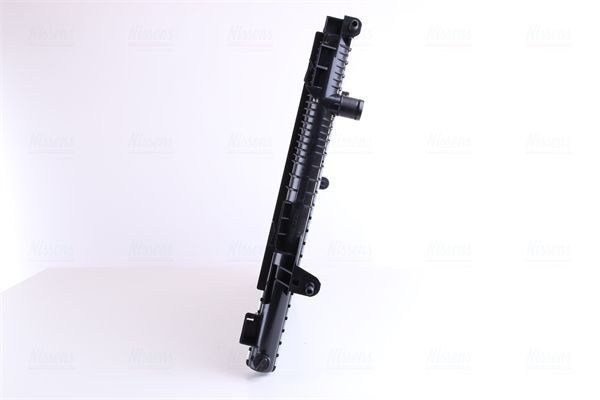 Radiatorius, variklio aušinimas NISSENS 637606