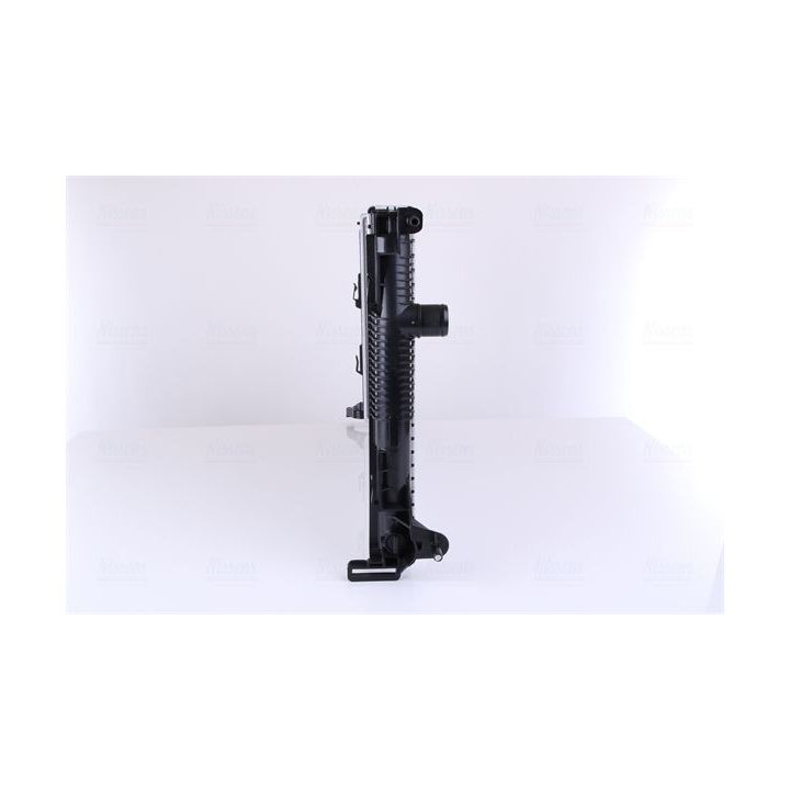Radiatorius, variklio aušinimas NISSENS 637607