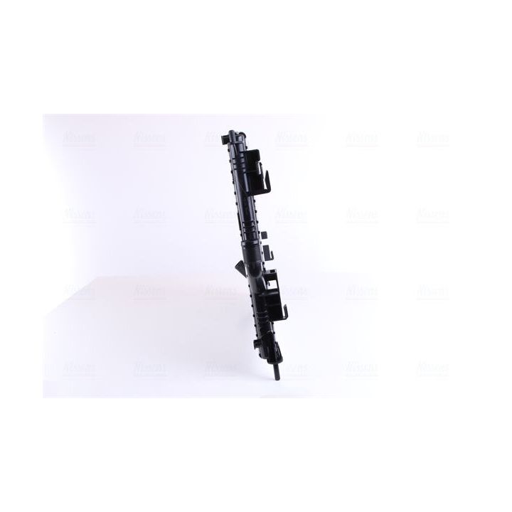 Radiatorius, variklio aušinimas NISSENS 637612
