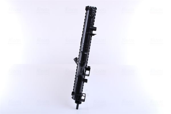 Radiatorius, variklio aušinimas NISSENS 637613