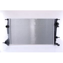 Radiatorius, variklio aušinimas NISSENS 637617