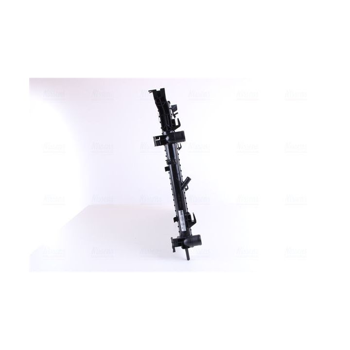 Radiatorius, variklio aušinimas NISSENS 637623