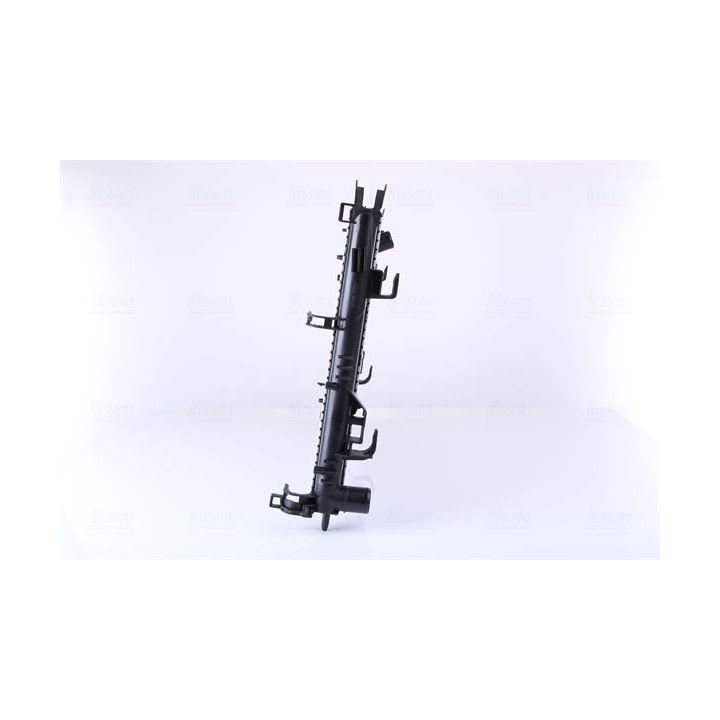 Radiatorius, variklio aušinimas NISSENS 637624