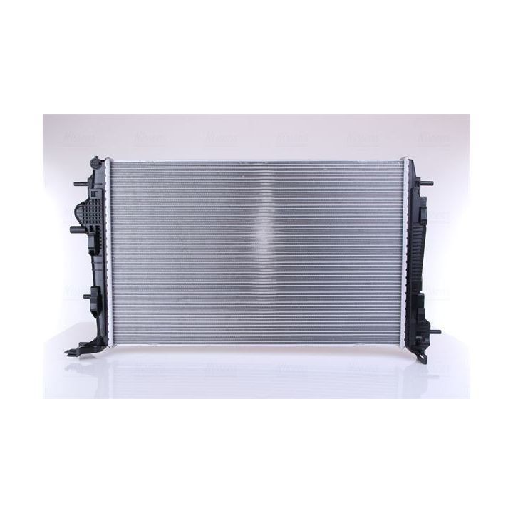 Radiatorius, variklio aušinimas NISSENS 637648