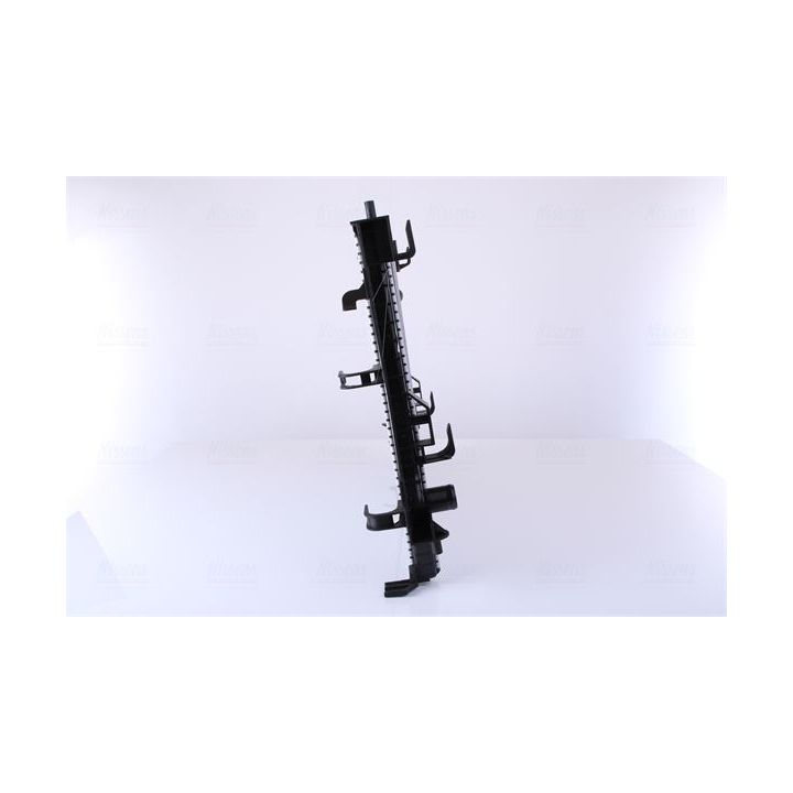 Radiatorius, variklio aušinimas NISSENS 637662