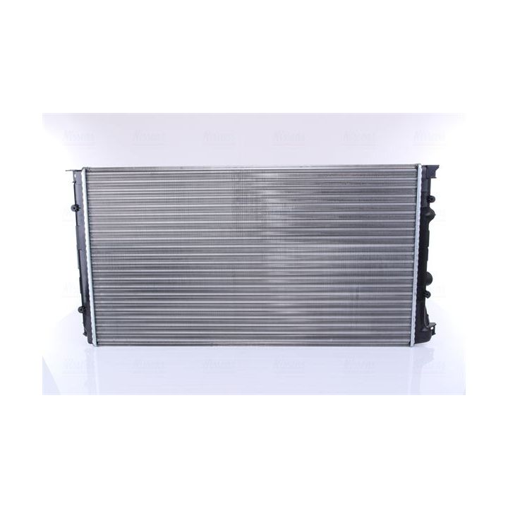 Radiatorius, variklio aušinimas NISSENS 63812A