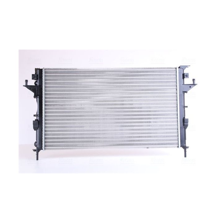 Radiatorius, variklio aušinimas NISSENS 63813