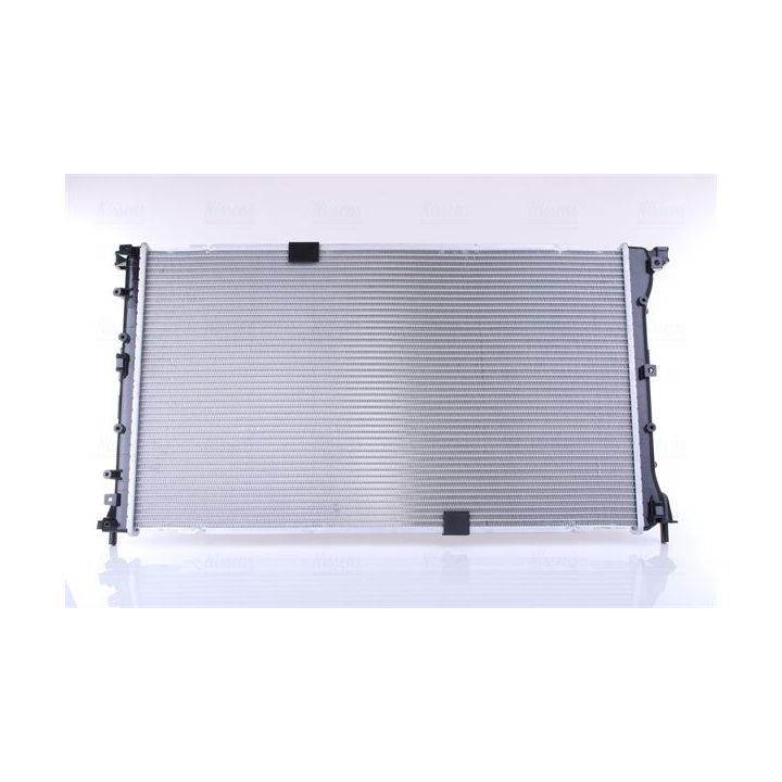 Radiatorius, variklio aušinimas NISSENS 63818A