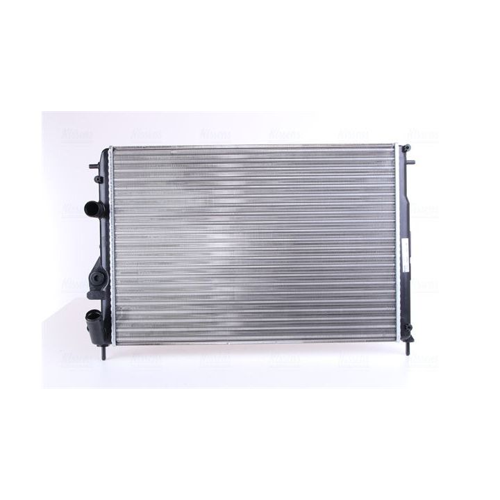 Radiatorius, variklio aušinimas NISSENS 63896A