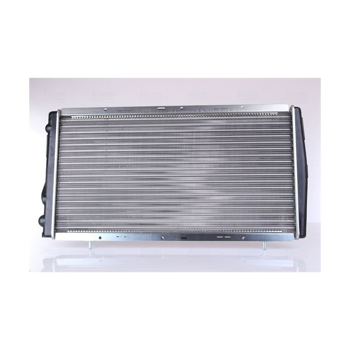 Radiatorius, variklio aušinimas NISSENS 63911A