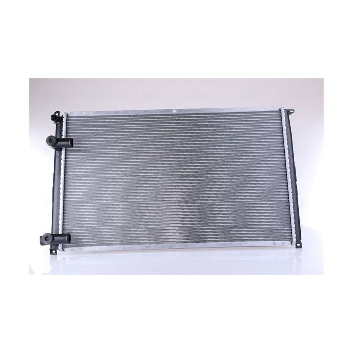 Radiatorius, variklio aušinimas NISSENS 63935A