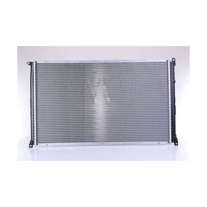 Radiatorius, variklio aušinimas NISSENS 63935A