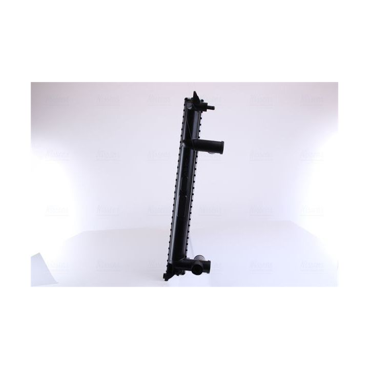 Radiatorius, variklio aušinimas NISSENS 63935A