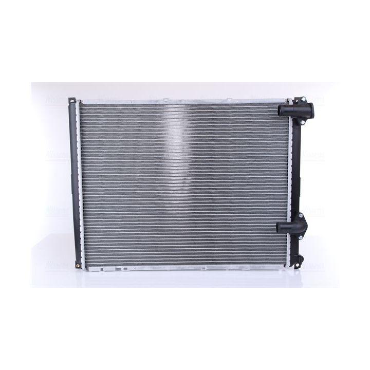 Radiatorius, variklio aušinimas NISSENS 63942A