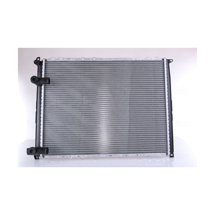 Radiatorius, variklio aušinimas NISSENS 63943A